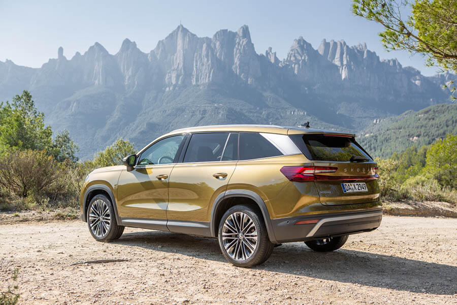 Rear 3/4 photo of a Skoda Kodiaq